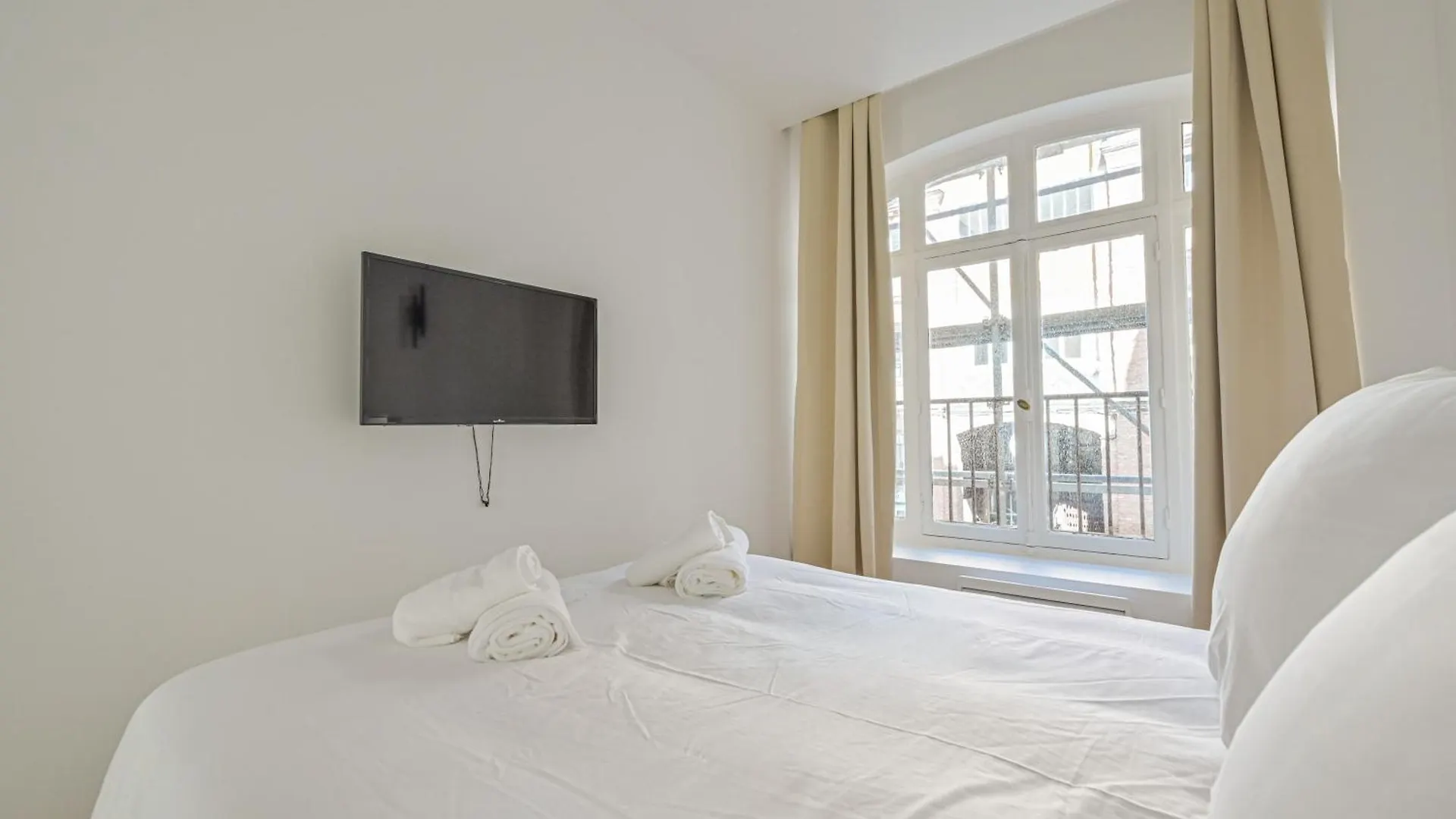 Luxurious & Famous Parisian Flat Apartment